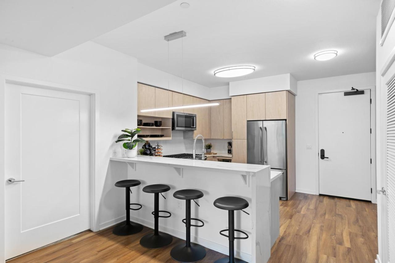 Beverly Grove Chic City Oasis 2 Bedroom Apt With Den 138 Los Angeles Eksteriør billede